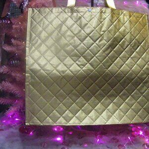 Viral Reusable Shopping Tote Bag Large Size Snap Closure Metallic Gold NWT